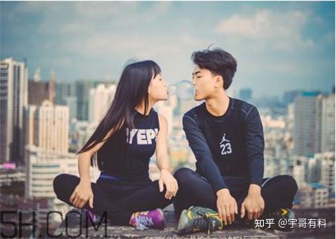 男生怎么看好奇心强的女生 成年后好奇心还很强的人