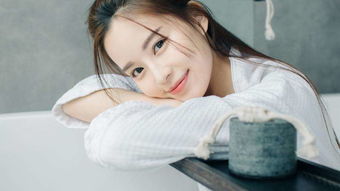 男生看到小小只的女生会想 为什么男生腰一挺女生就叫