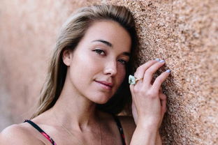 男生用渴望的眼神看你 男人用眼神给女人暗示