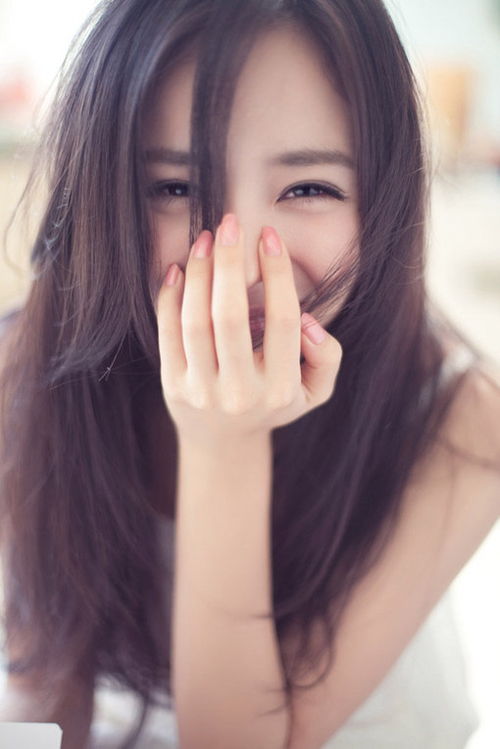 男生怎么看待爱笑的女生 男人为何痴迷爱笑的女人