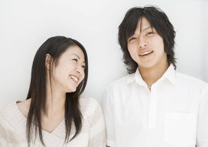 男生看到笑容灿烂的女生 男人看到笑起来甜美的女人