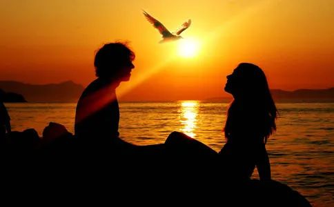 男生表示遗憾的感情 男人感到遗憾的表现