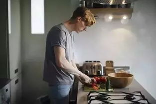 男生眼里会做饭的女生 会做饭的男人,人品都不会太差