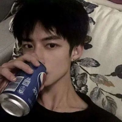 痞帅的男生的十个特征 痞帅型男生长相特点