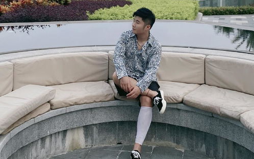 白小白的老婆和儿子 白小白和谁结婚了