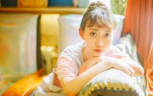 男生身体朝向喜欢的女生 男生整个身体都朝向你