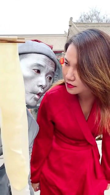 眼神冷漠有杀气的女生 女生为什么眼神有杀气