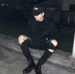 真正的爱情你控制不住 男人动情后是控制不住自己的