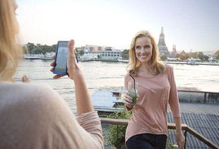 睡比自己大10岁的女生知乎 和比自己大10岁的女人在一起合适吗