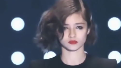 眼神犀利有杀气的女生 眼神一看就不简单的人