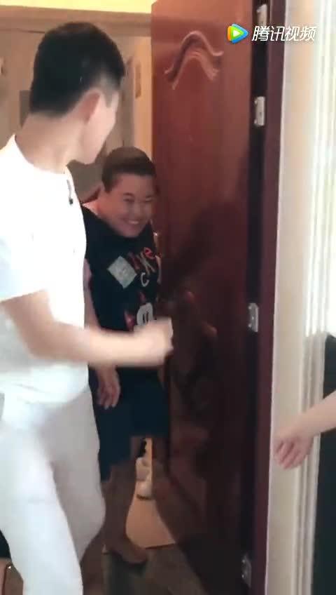 第一次和女朋友的姐姐见面 和未来的儿媳妇第一次见面说什么