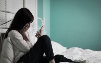 离别时男生主动提出拥抱 分别时的拥抱表示什么