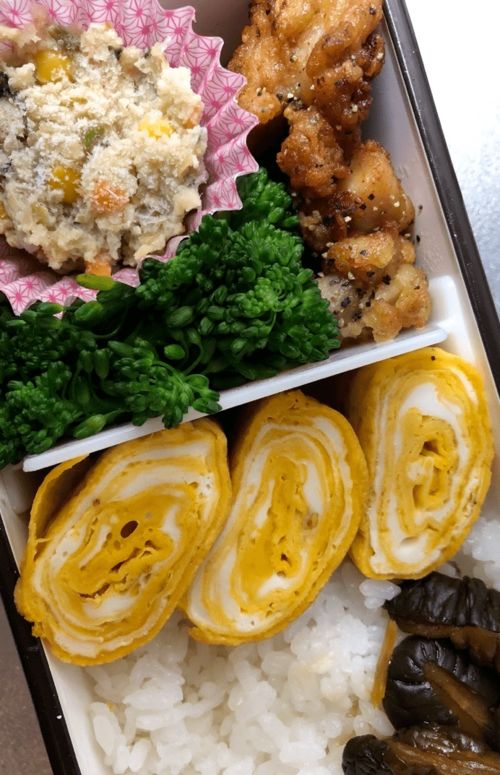 秀女朋友做的饭的文案 女朋友爱心便当文案