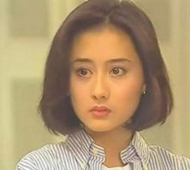 给人感觉像老师的女生 面相像老师的人
