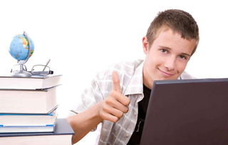 细节判断男领导喜欢你 已婚中年领导暗恋你表现