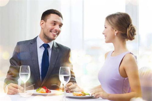约喜欢的男人吃饭的话术 女人怎样优雅地请男人吃饭