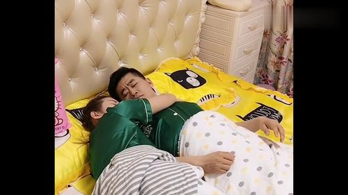 粘人的老婆好还是不好 家里有个会撒娇粘人的老婆