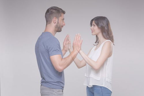 老公坐牢老婆出轨值得原谅吗 坐牢了老婆基本都会出轨