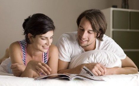 老公关心别的女人正常吗 男人公然关心别人的老婆