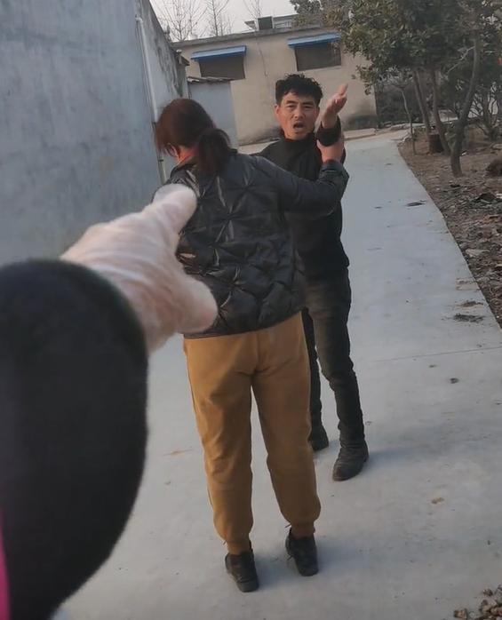 老公就是自己的大儿子 女人骂男人说他是我儿子