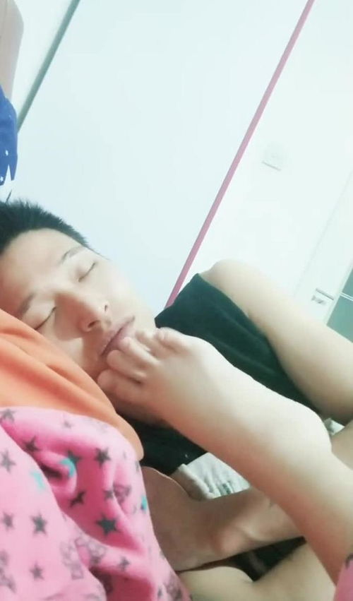 老公睡觉手不老实,自己还不知道 为什么男人睡着了手还不老实