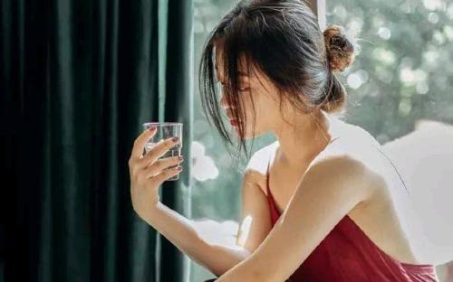 老公的含义,始于月老,终于孟婆 老婆是始于月老那老公呢