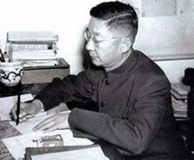 老舍之死真相：背后有另外一个女人 老舍之死夫人结局