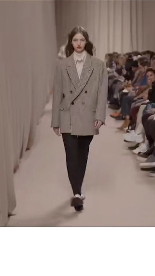 能驾驭了西服的女人性格 穿西服的女人给人什么感觉