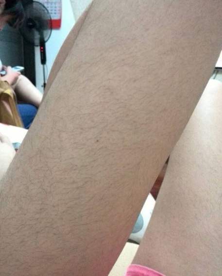 腿毛长的女生命苦 手脚毛长的女孩命运好吗