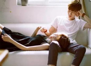 老男人喜欢你,但不主动联系你 为啥50多岁男人喜欢找婚外情