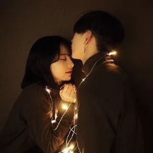 舍不得给女人花钱的男人哲理句子 形容花钱快的搞笑句子