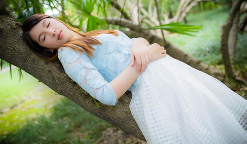 见一个撩一个的男人心理 撩很多女人的男人心理