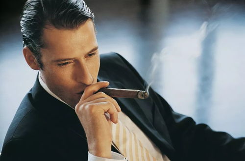 赞美抽雪茄男人的句子 抽雪茄最精辟的语录