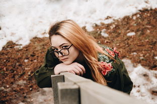 赞美女人为家庭付出的词 表达老婆对家庭付出的赞美词