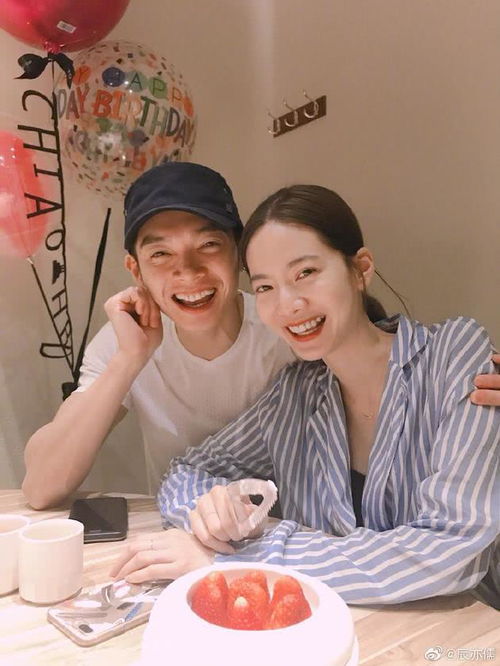 辰亦儒怎么从不晒老婆曾之乔 辰亦儒直播爆哭老婆超心疼