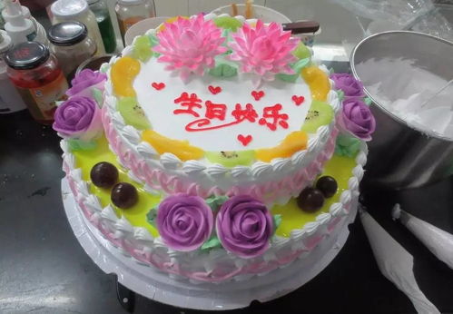 适合三十岁的男人的生日蛋糕 适合30岁生日发的朋友圈