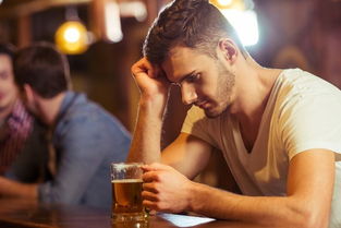 醉酒后联系你的男人心理 男人喝醉酒后想起的女人属于