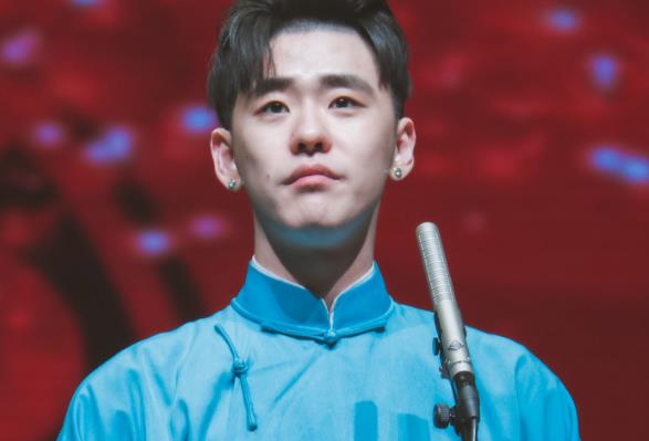郭德纲有多喜欢张云雷 郭德纲给张云雷擦眼泪