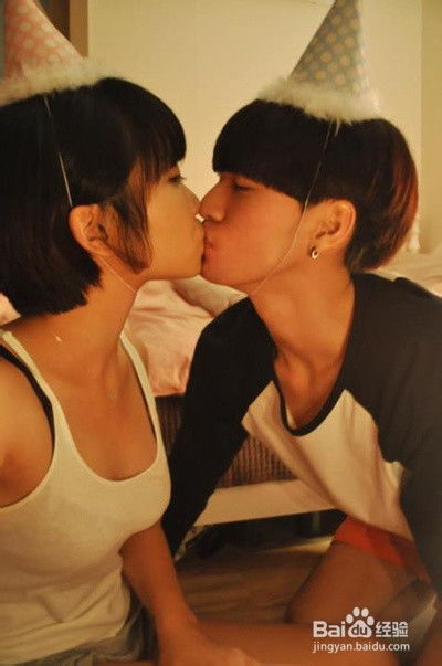 陌生女孩喜欢你的迹象 陌生女生看上你的表现