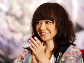 陈慧娴有多喜欢张学友 陈慧娴的长相一直是个谜