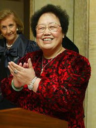 陈丽华和前老公相片 陈丽华38岁的结婚照