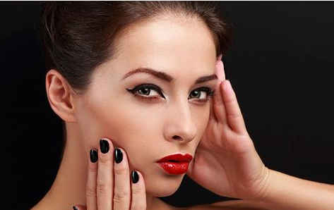 额头有碎发的女人命运 女人的脸型与命运