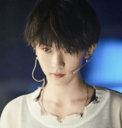 马嘉祺自曝喜欢的女生 马嘉祺初吻给了谁