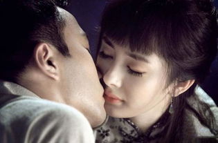 接吻不闭眼的男生爱你吗(男生接吻不闭眼就代表不喜欢对方吗)