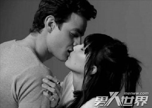 接吻女生为什么不伸舌头(和女票接吻时,女票不伸舌头是为什么)
