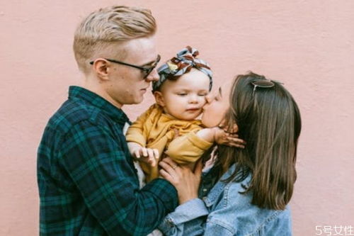 把老婆的心伤了怎么去挽回(伤了老婆的心,该如何挽回)