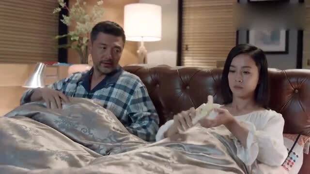 老公出轨还会和老婆亲热吗(丈夫有外遇了还会和老婆亲热吗)