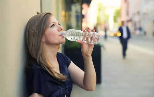 老公出轨走不出来怎么办(老公出轨无法走出来很痛苦怎么办)