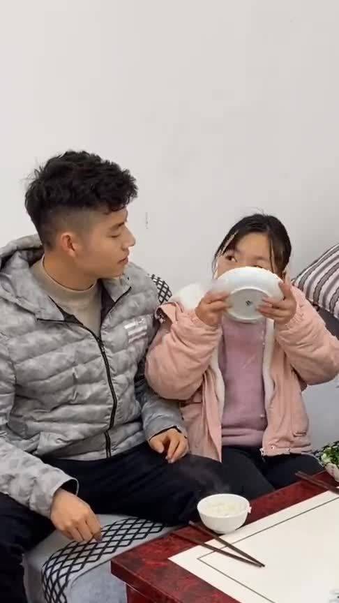 老公和家人一起欺负我怎么办(我老公跟他家人来欺负我,我该怎么办)