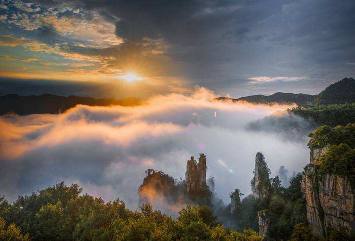 韩国喜欢中国人吗(韩国人喜欢中国人吗他们对中国的态度是怎样的)